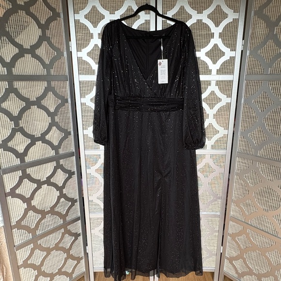 Ever Pretty Dresses & Skirts - NWT Ever Pretty Black And Silver 3/4 Of A Sleeve V-Neck Women’s Dress